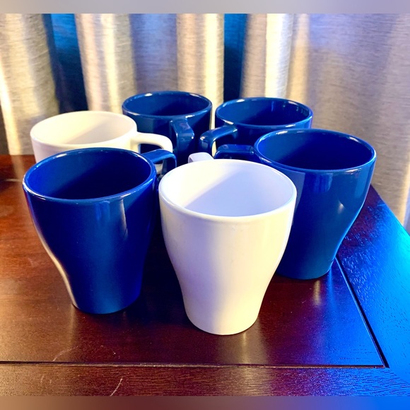 IKEA Färgrik Stacking Coffee Cup/Mug Set; 4 Cobalt Blue and 2 White. - Picture 12 of 16